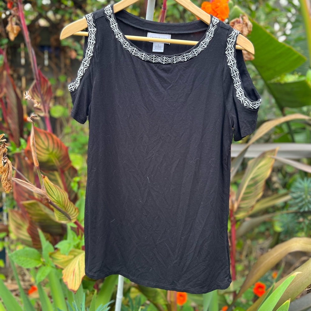 Liz Claiborne Black Cold Shoulder Top with White Embroidery Size Small